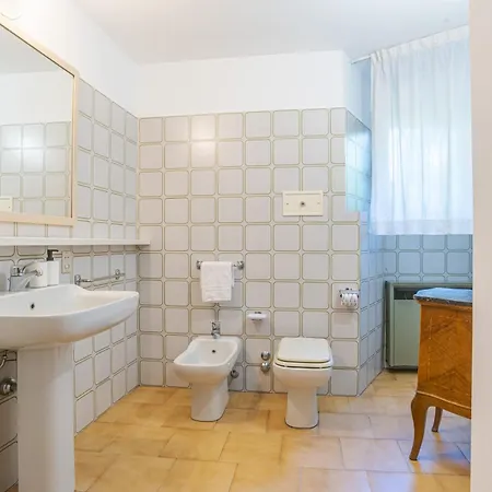 아파트 Limonta- Primula! Access To The Lake! Limonta